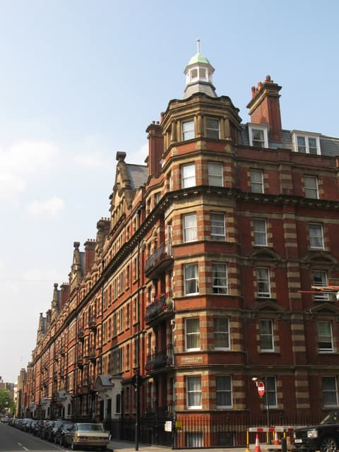 Clarence Gate Gardens